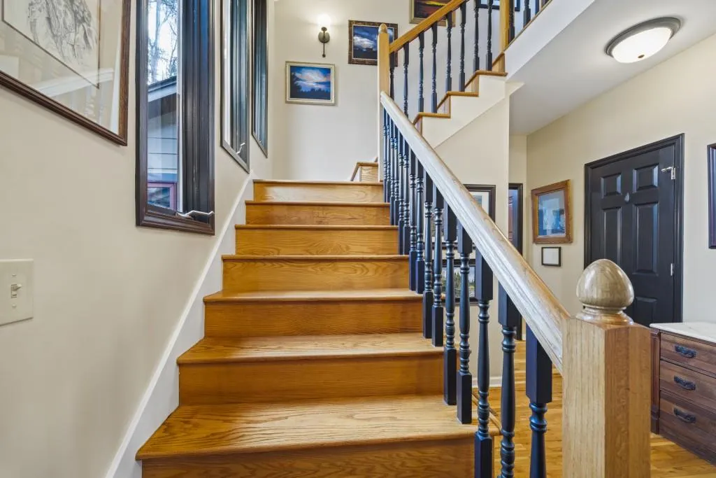 Toccoa, Georgia 30577, United States, 4 Bedrooms Bedrooms, ,4 BathroomsBathrooms,Residential,Pending,4413