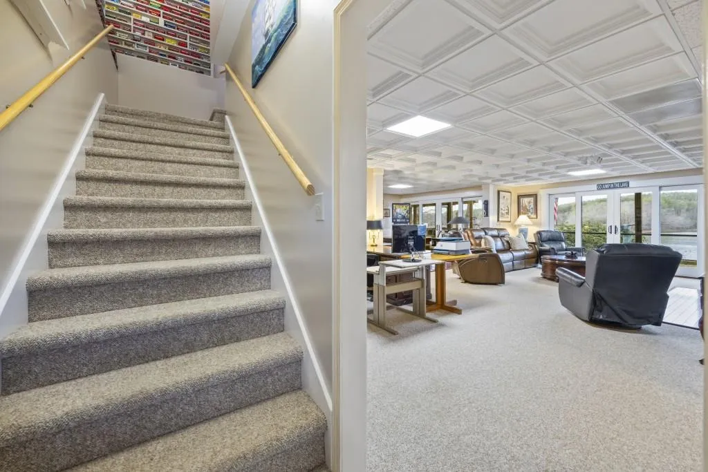 Toccoa, Georgia 30577, United States, 4 Bedrooms Bedrooms, ,4 BathroomsBathrooms,Residential,Pending,4413