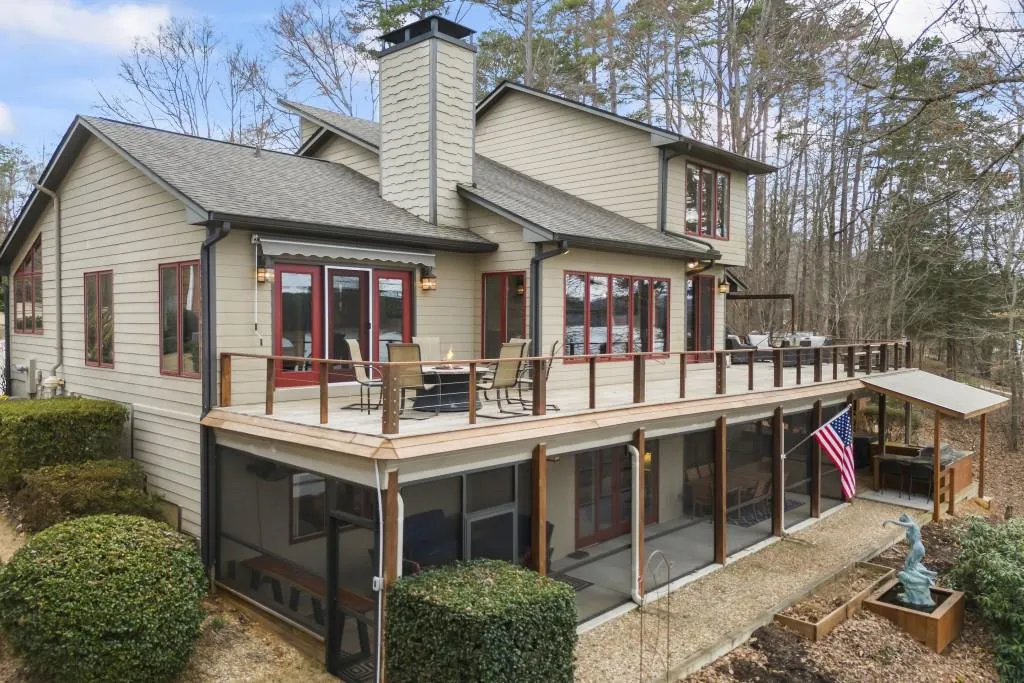 Toccoa, Georgia 30577, United States, 4 Bedrooms Bedrooms, ,4 BathroomsBathrooms,Residential,Pending,4413