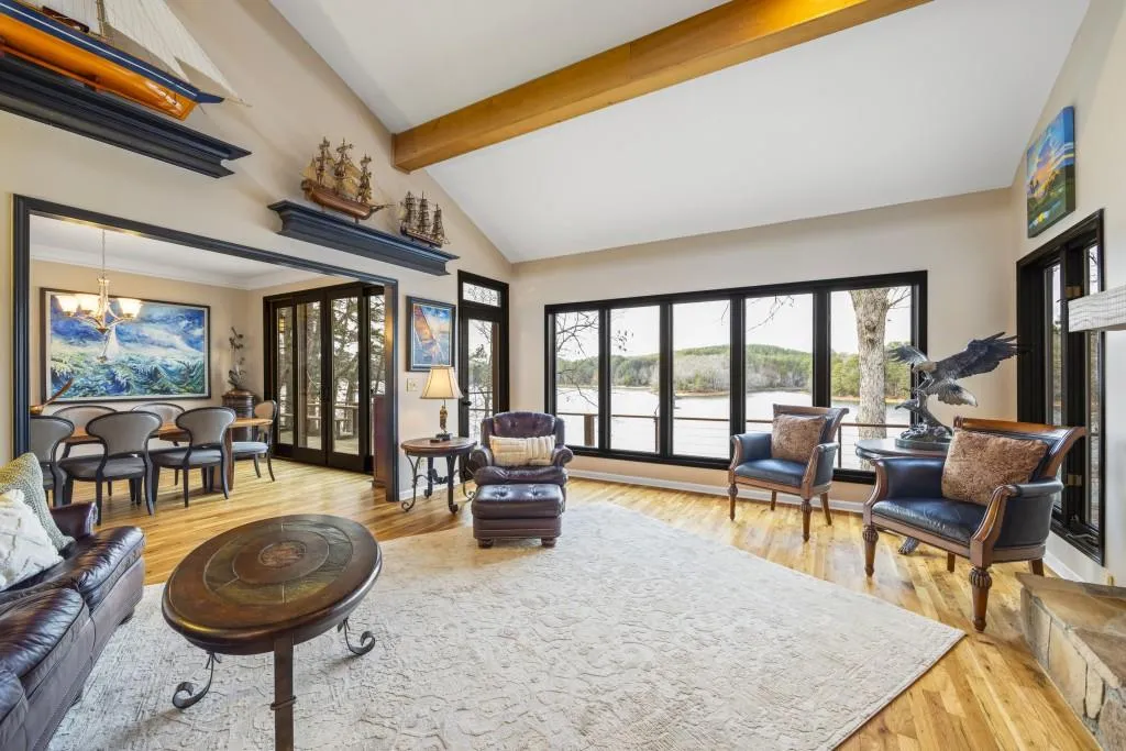 Toccoa, Georgia 30577, United States, 4 Bedrooms Bedrooms, ,4 BathroomsBathrooms,Residential,Pending,4413