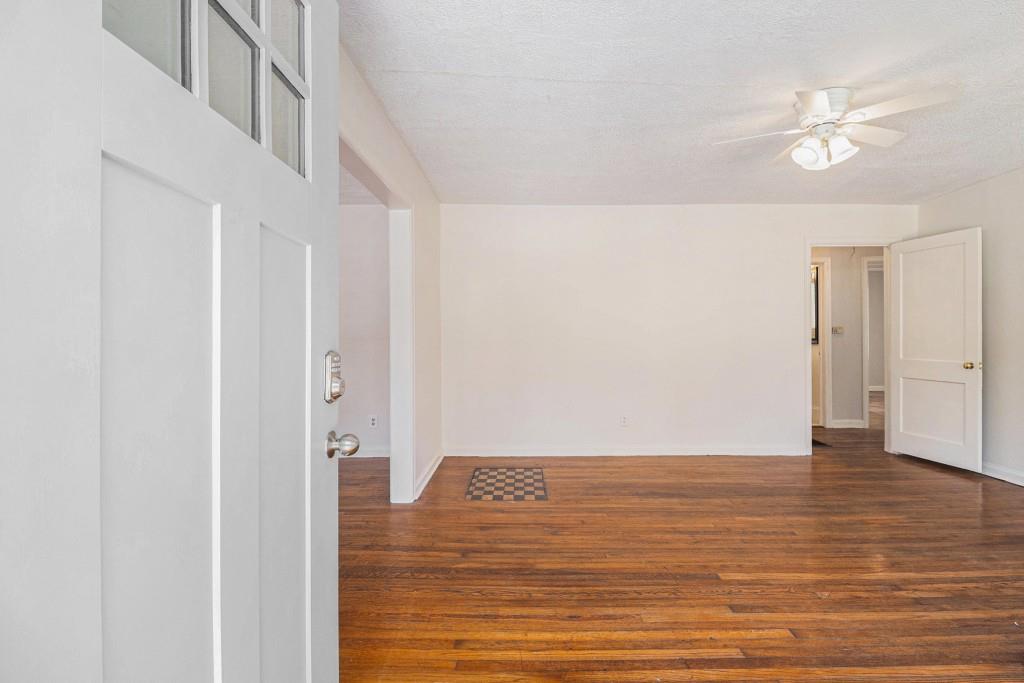 1116 Shepherds Lane NE