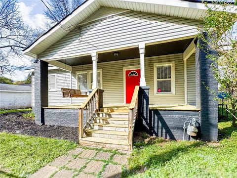 Homes For Sale - 1735 Spring Avenue<br/> East Point, GA 30344