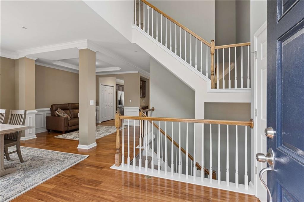 330 Holbrook Road 7