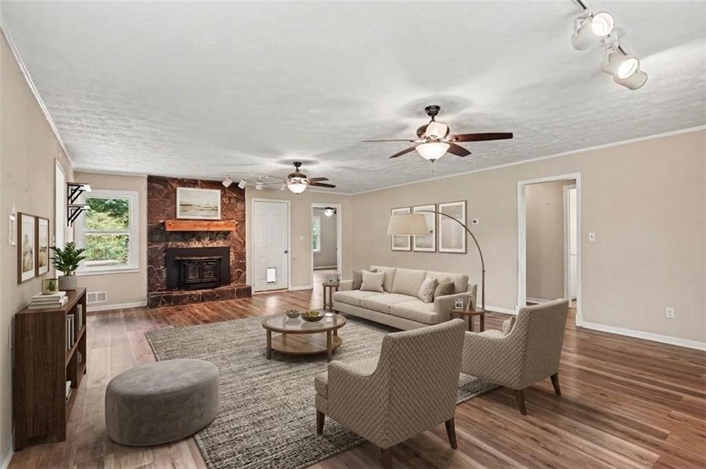 1422 Zebulon Road