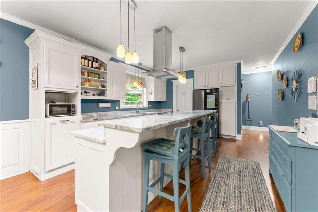 221 Grand View Drive