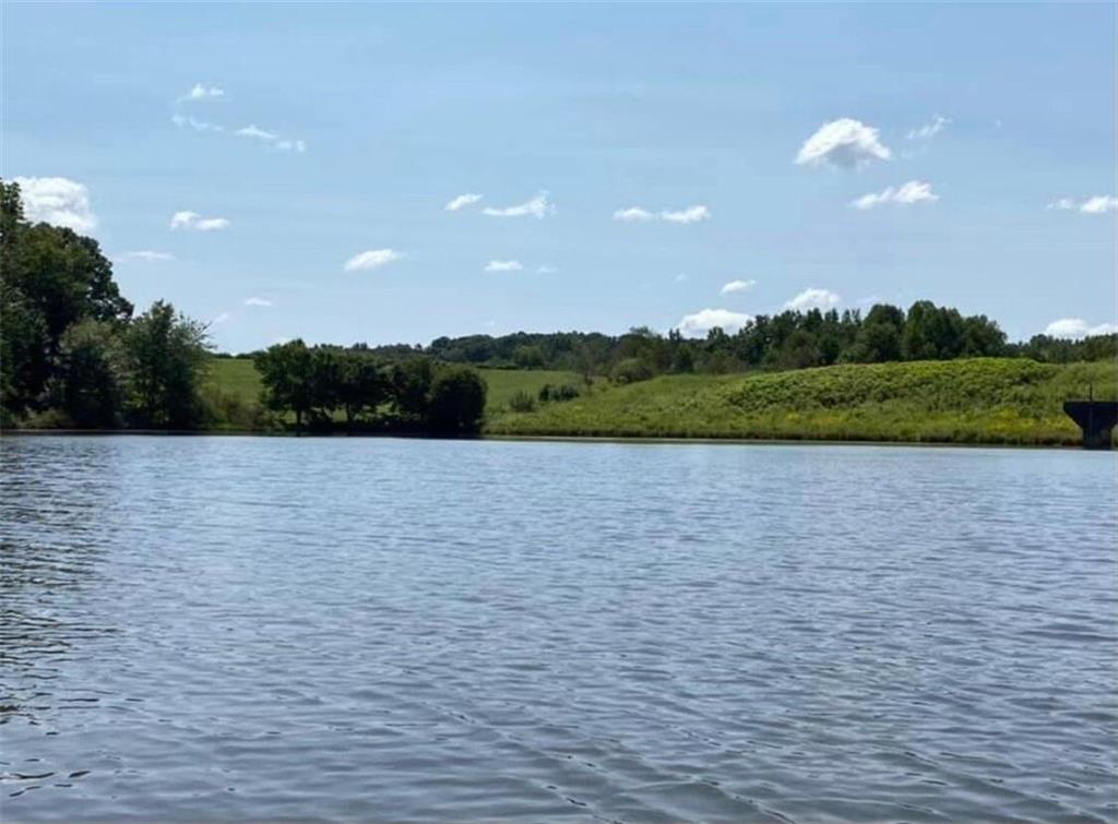 Stunning property! This wooded 1.55-acre lake lot in Meadowridge Estate offers breathtaking lake views. It features public water access and a road maintained by Habersham County. Enjoy direct lake access from the property, perfect for kayaking or canoeing in the serene setting. The neighborhood does have recorded covenants but no active HOA or dues, does have a 1400sqft building min. The watershed lake provides wonderful bass fishing and breathtaking wildlife. You may have floating dock but no permanent dock.  An electric motor boat is allowed but no gas powered motors.  This gently sloping lot is ideally located between Demorest and Toccoa in a peaceful neighborhood. Take a drive through the area and take in the view. Don't miss out on this opportunity!