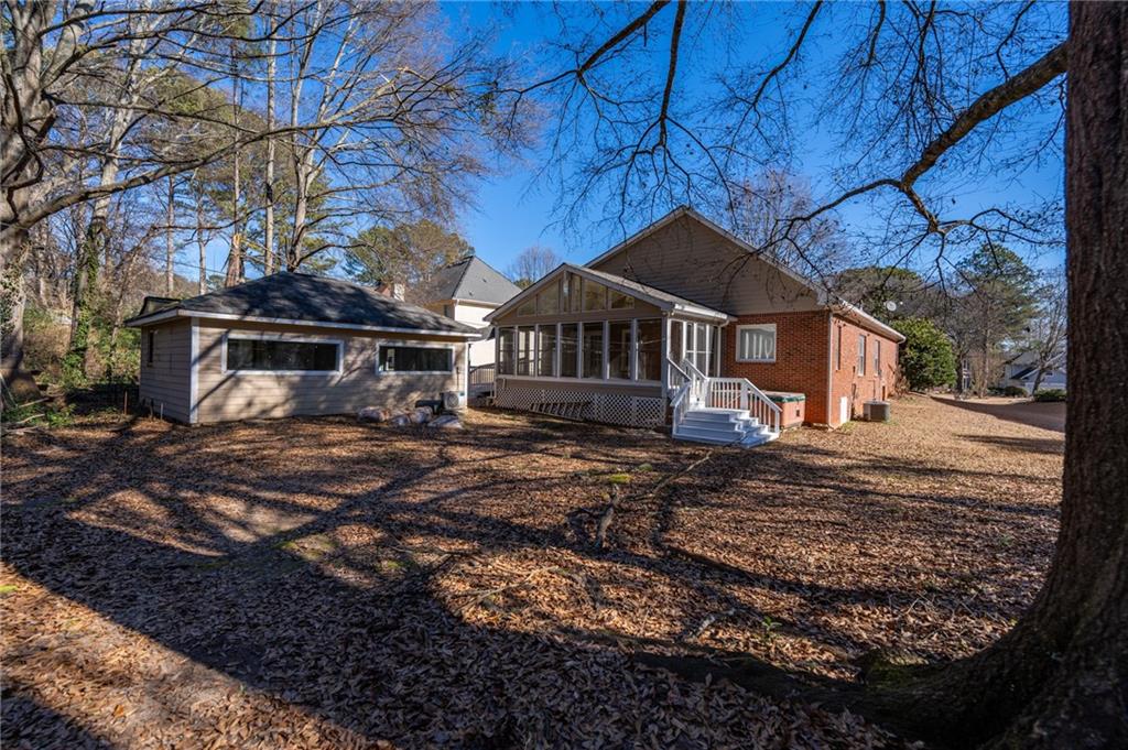 341 Little John Drive, Lilburn, Georgia image 32
