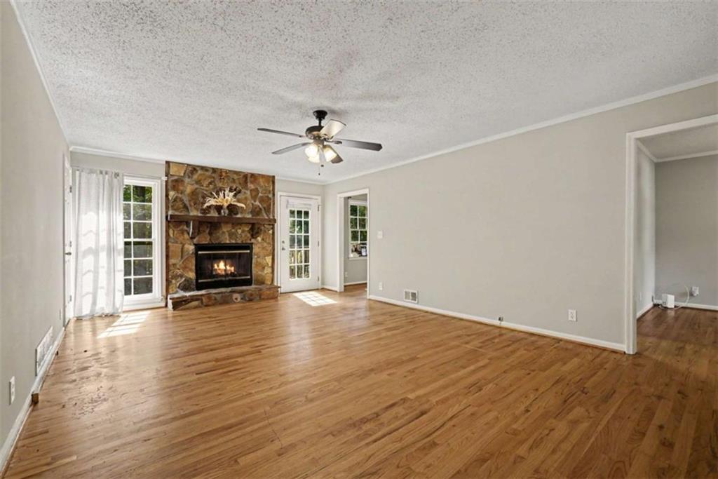 916 Little River Lane
