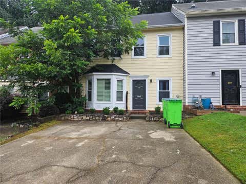 Townhouse For Sale - 513 Salem Woods Drive<br/> Marietta, GA 30067