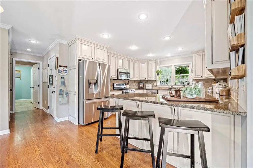 Ball Ground, Georgia 30107, United States, 3 Bedrooms Bedrooms, ,4 BathroomsBathrooms,Residential,Active,110374