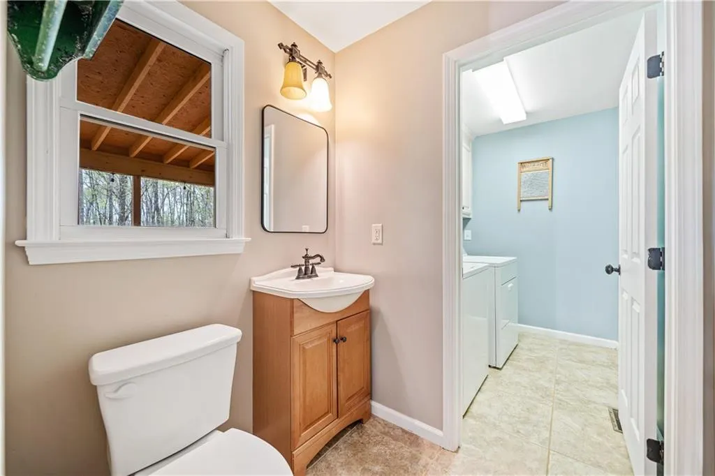 Ball Ground, Georgia 30107, United States, 3 Bedrooms Bedrooms, ,4 BathroomsBathrooms,Residential,Active,110374