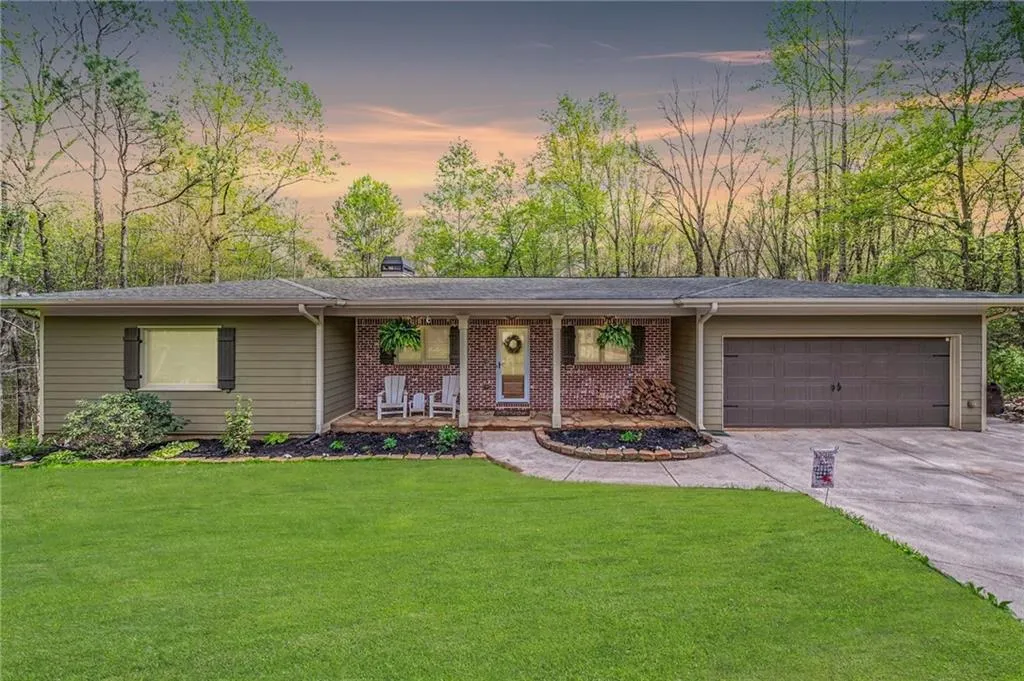 Ball Ground, Georgia 30107, United States, 3 Bedrooms Bedrooms, ,4 BathroomsBathrooms,Residential,Active,110374