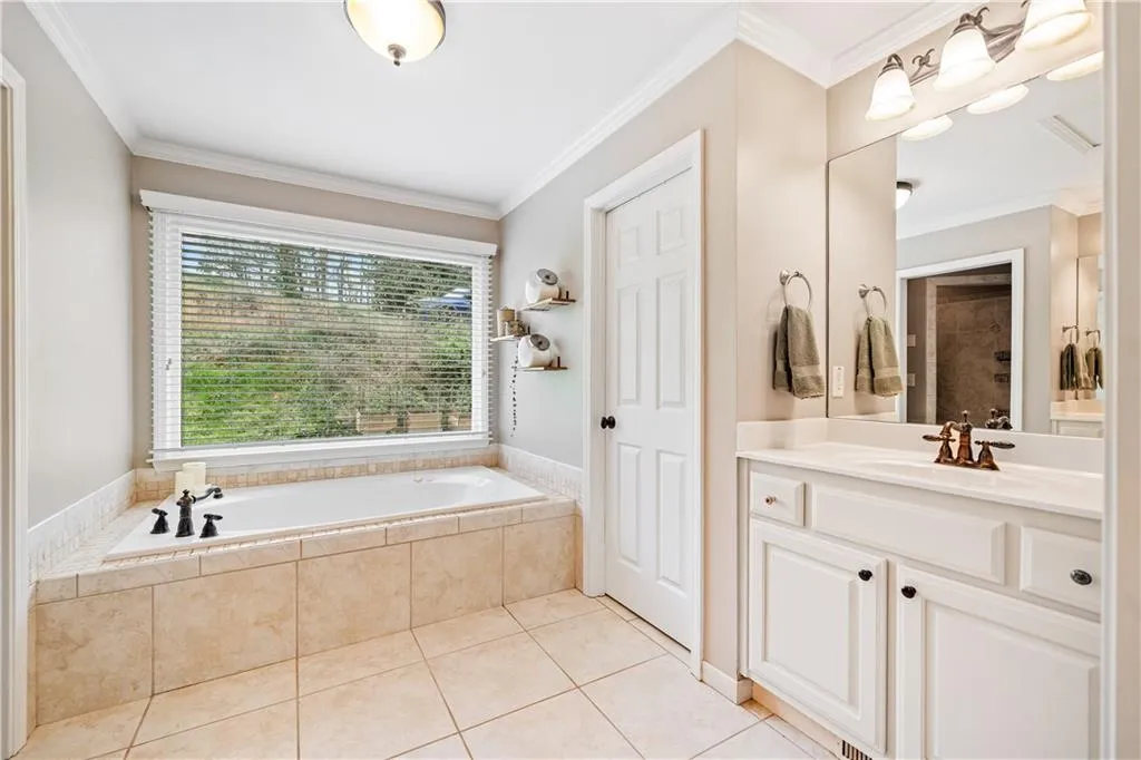 Ball Ground, Georgia 30107, United States, 3 Bedrooms Bedrooms, ,4 BathroomsBathrooms,Residential,Active,110374