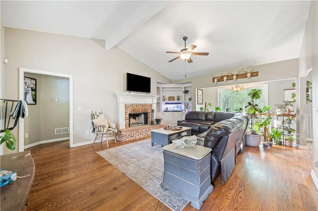 Ball Ground, Georgia 30107, United States, 3 Bedrooms Bedrooms, ,4 BathroomsBathrooms,Residential,Active,110374