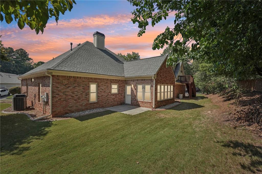 601 Redwood Lane