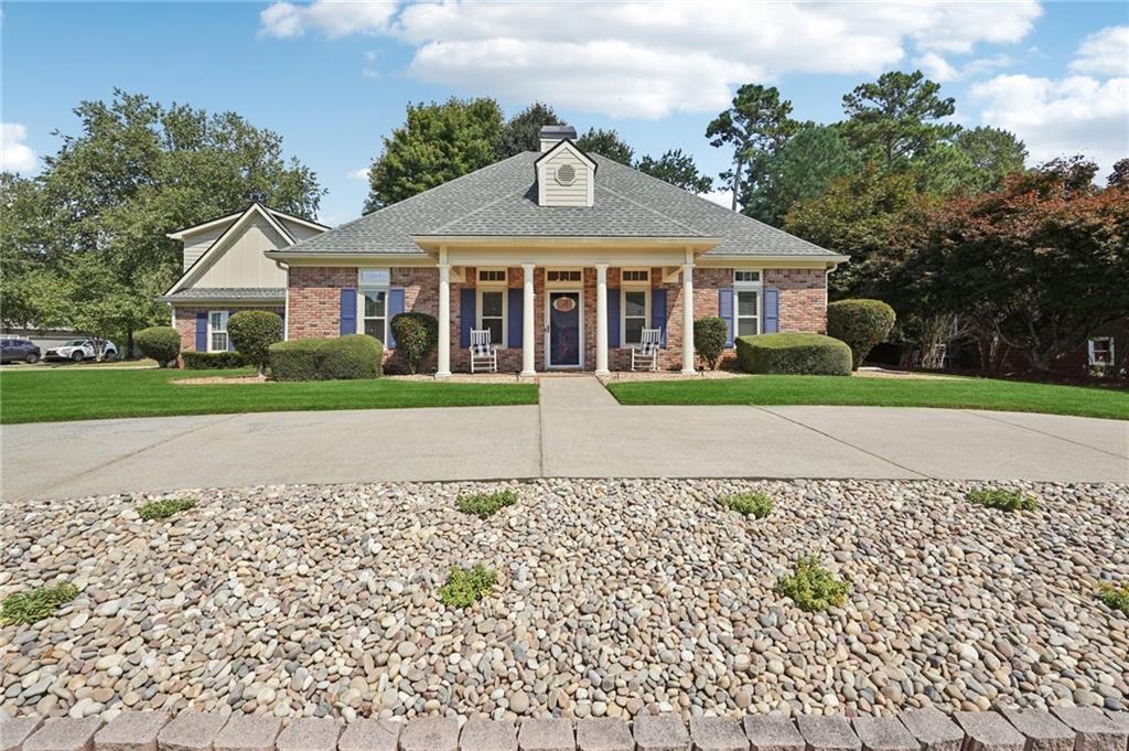 601 Redwood Lane