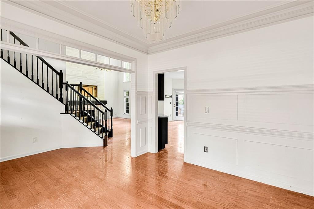 1229 Crescentwood Lane