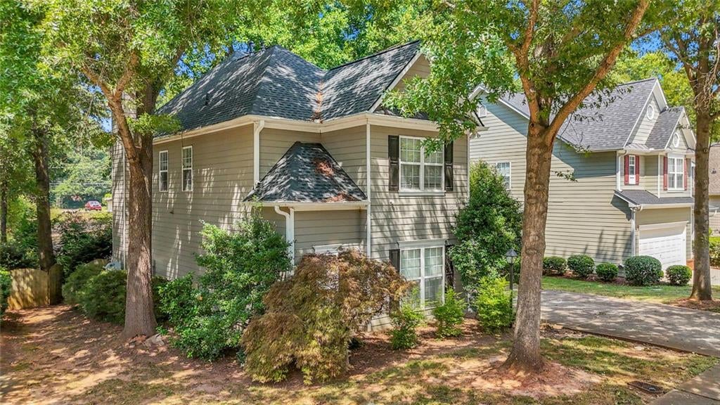 1229 Crescentwood Lane