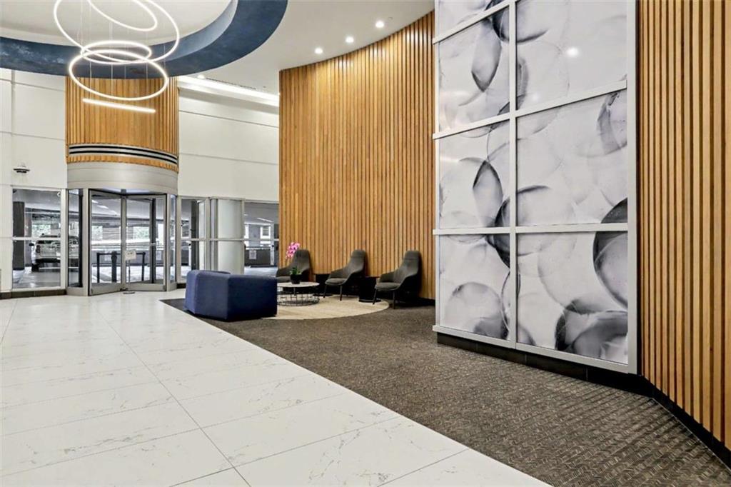 943 Peachtree Street 1411