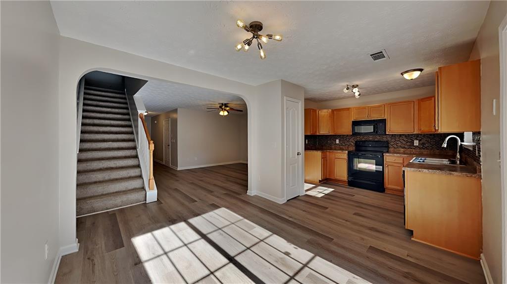 955 Magnolia Gardens Walk, Mcdonough, Georgia image 7