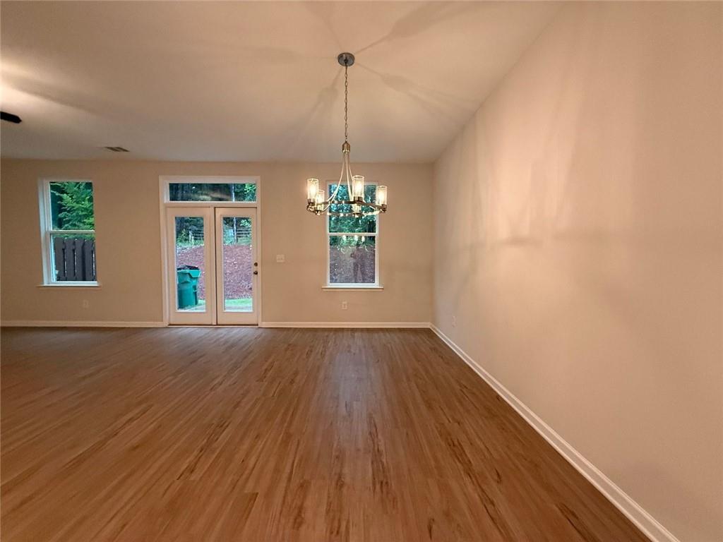 1127 Lucan Lane