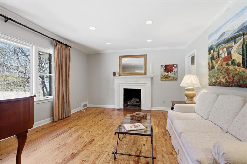 2059 Brookview Drive NW