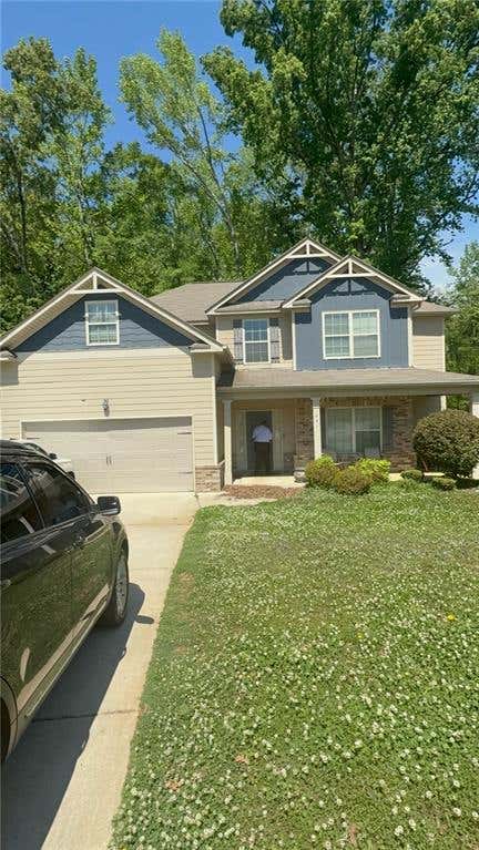 Homes For Sale - 498 Louise Way<br/> Locust Grove, GA 30248