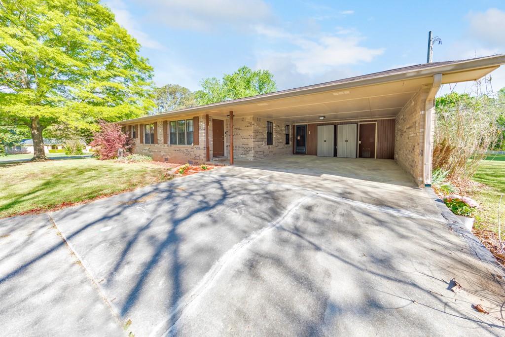 1955 Starr Road, Conyers, Georgia image 2