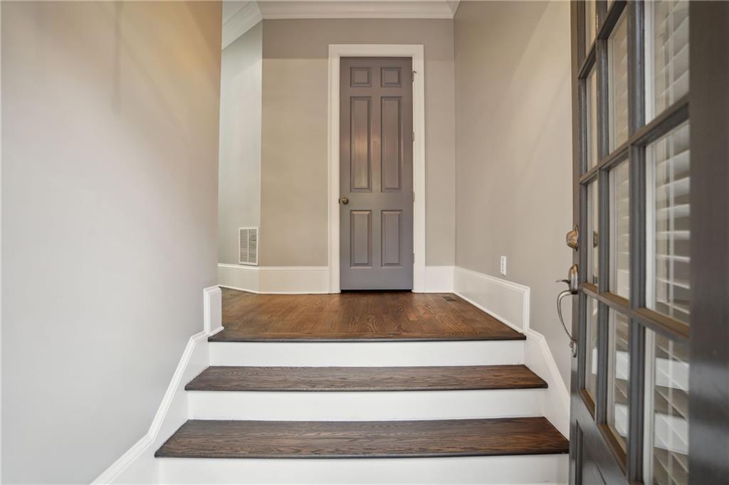 1064 Standard Drive NE