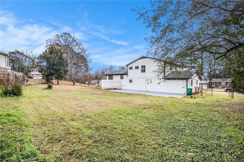 3862 Northstrand Drive