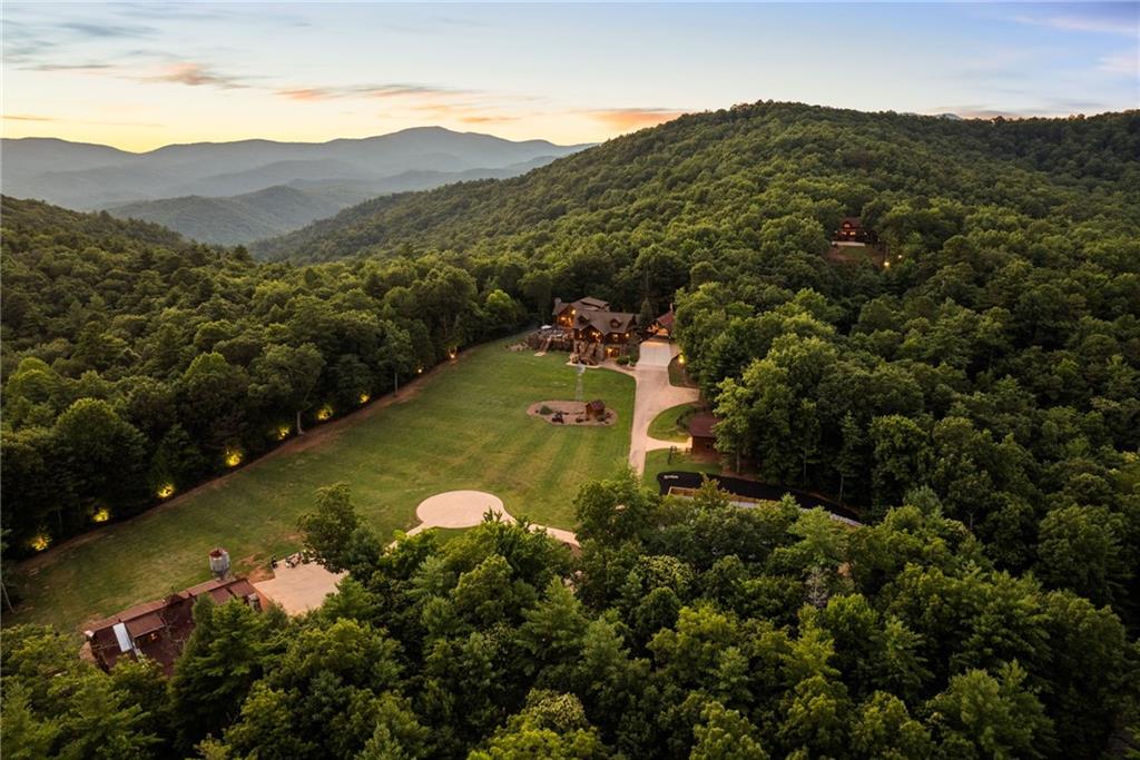 3049 Tray Mountain Road