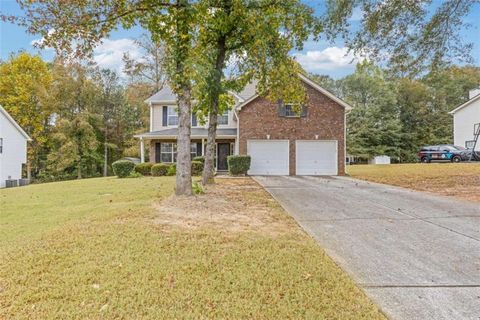 A home in Fairburn