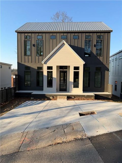 Homes For Sale - 172 Railroad Street<br/> Canton, GA 30114