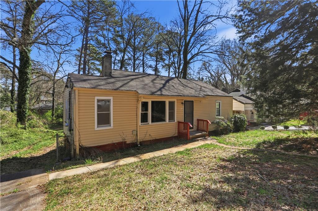 1100 Edgefield Drive SW