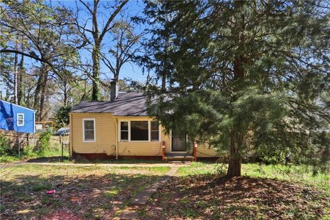 1100 Edgefield Drive SW Atlanta GA 30310