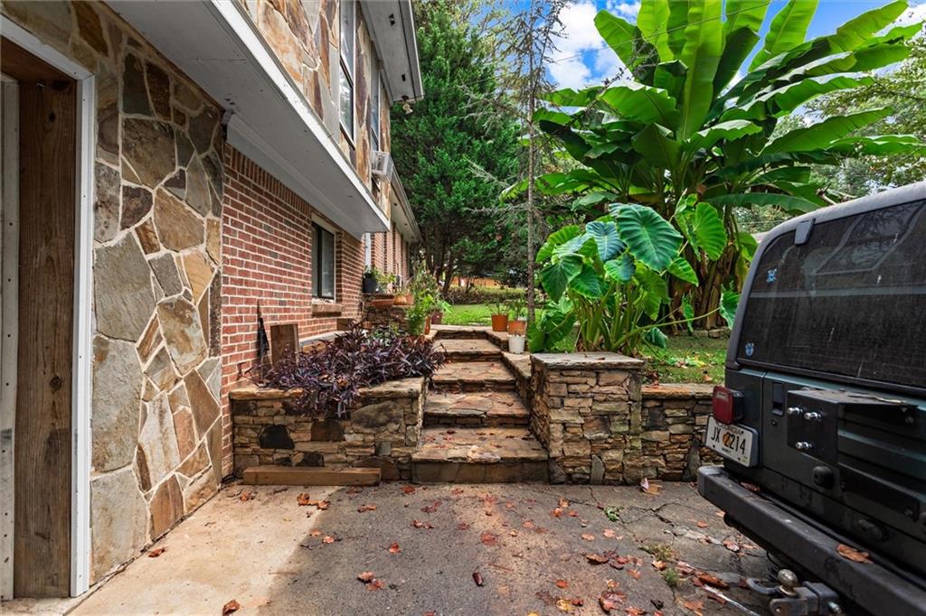 1576 Village Drive