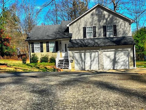 Homes For Sale - 124 Betty Lane<br/> Carrollton, GA 30116