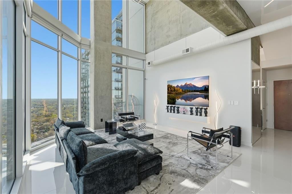 860 Peachtree Street NE 2801