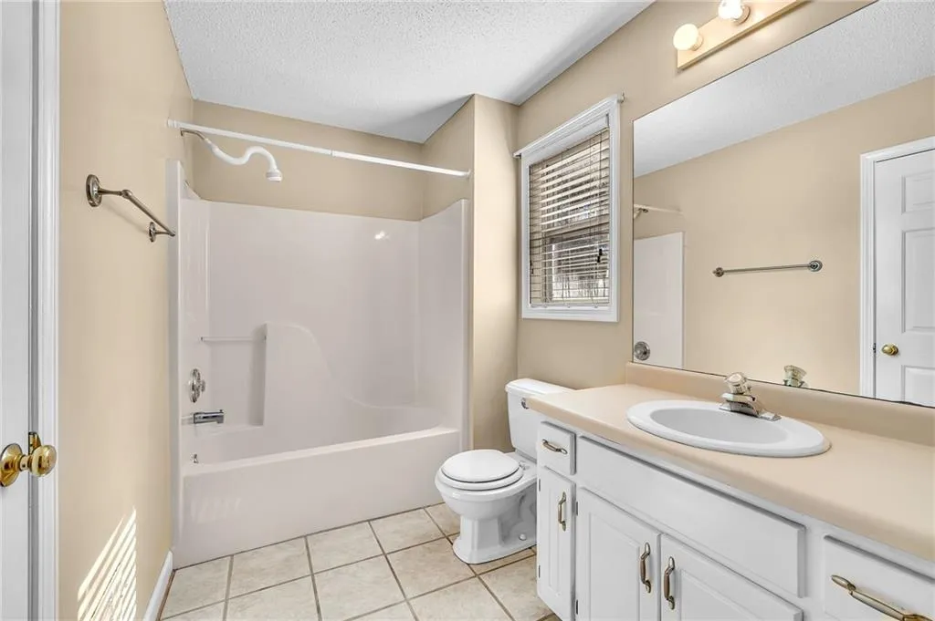 Hampton, Georgia 30228, United States, 4 Bedrooms Bedrooms, ,3 BathroomsBathrooms,Residential,Coming Soon,238691