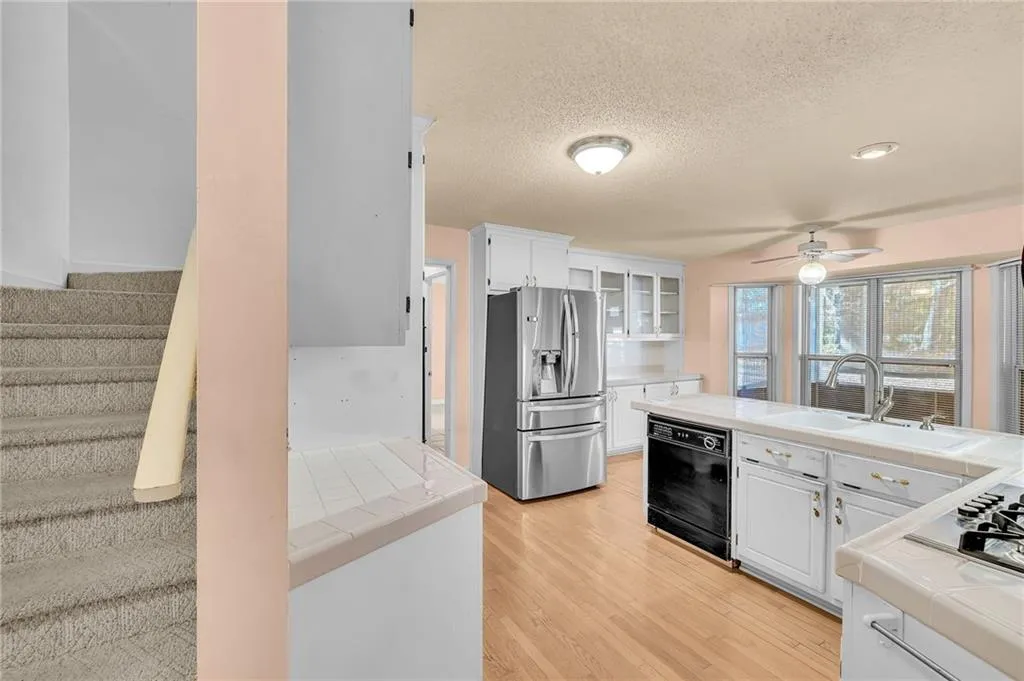 Hampton, Georgia 30228, United States, 4 Bedrooms Bedrooms, ,3 BathroomsBathrooms,Residential,Coming Soon,238691