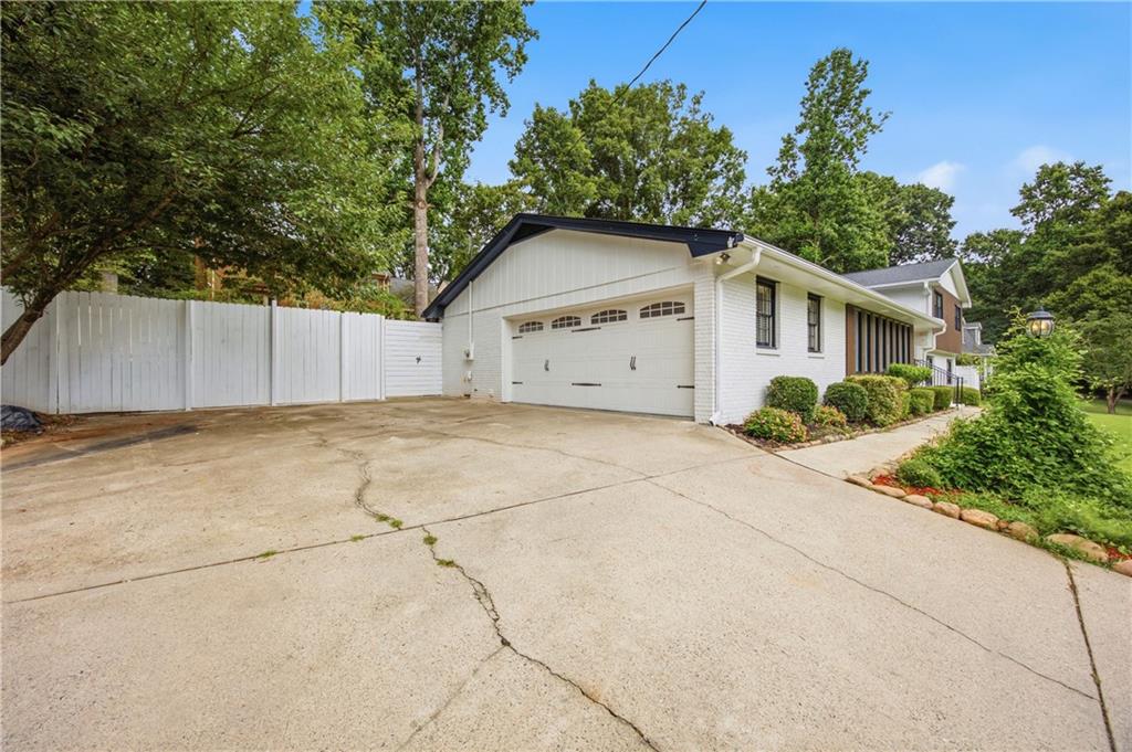 2220 Spring Mill Cove