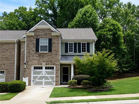 Townhouse For Sale - 126 Oakview Passage<br/> Canton, GA 30114