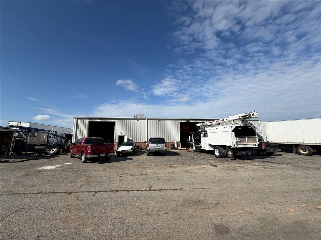 419 Hamilton Crossing Road NW