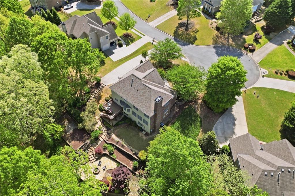 404 Laurel Park