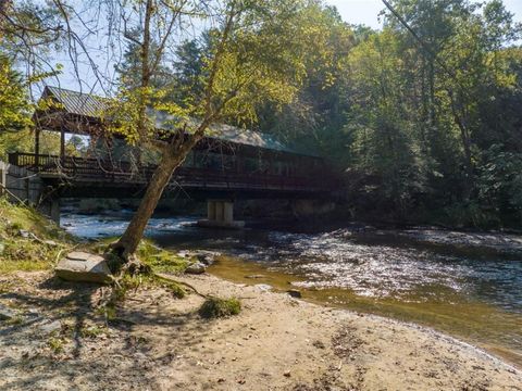 A home in Ellijay