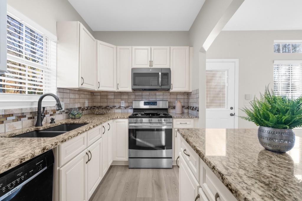 330 Pinehurst Way, Canton, Georgia image 16