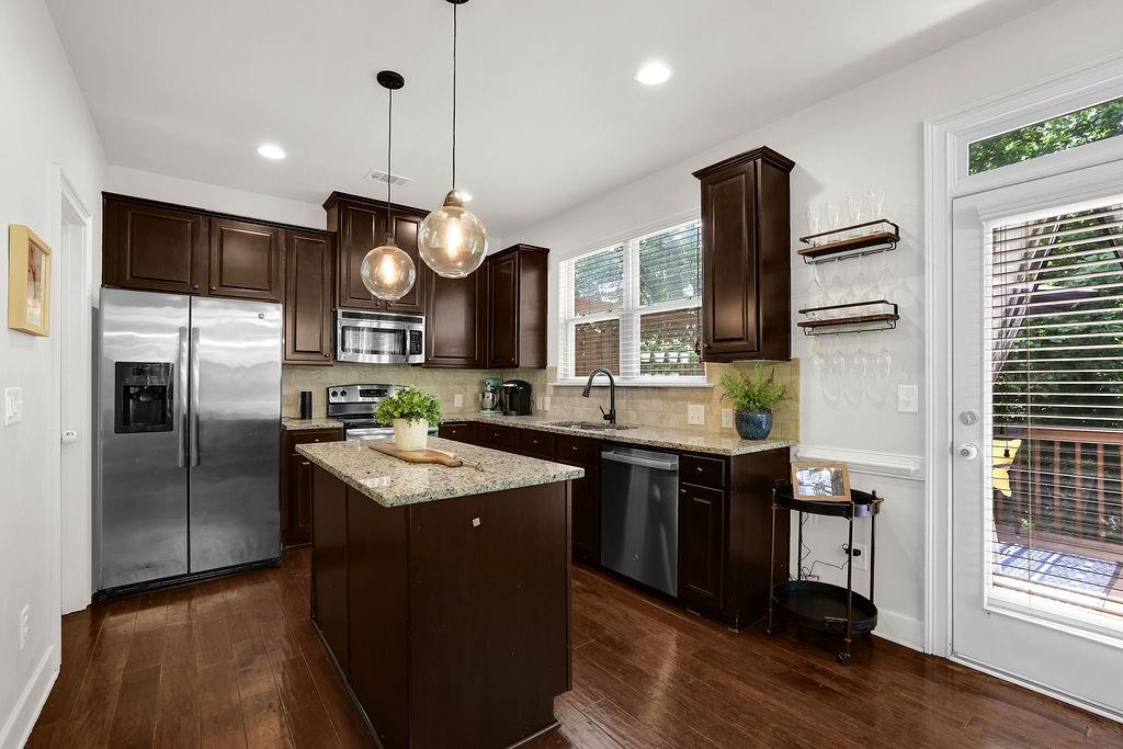 2333 Whiteoak Bend, Smyrna, Georgia image 9
