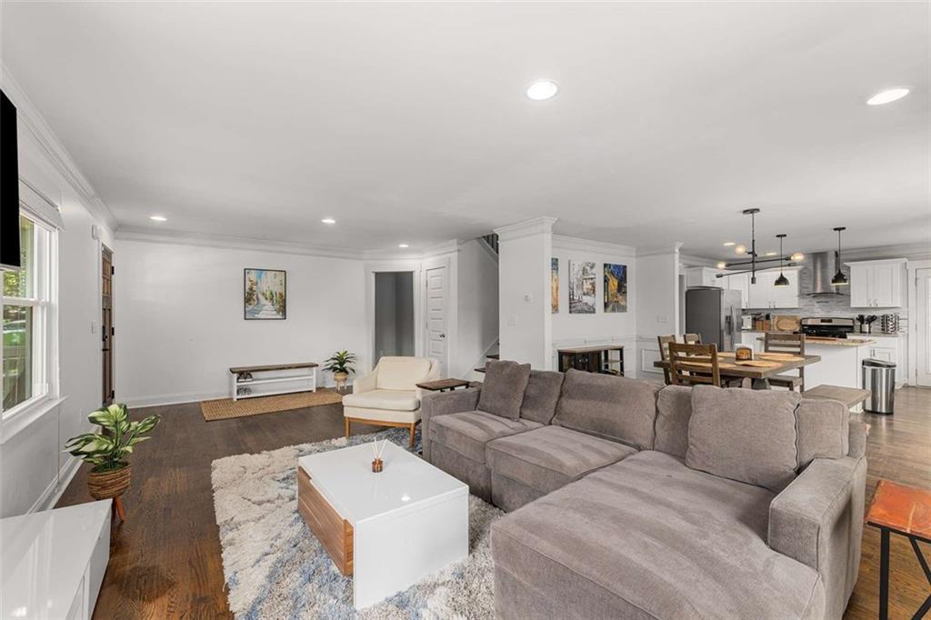 Woodland Hills - Residential