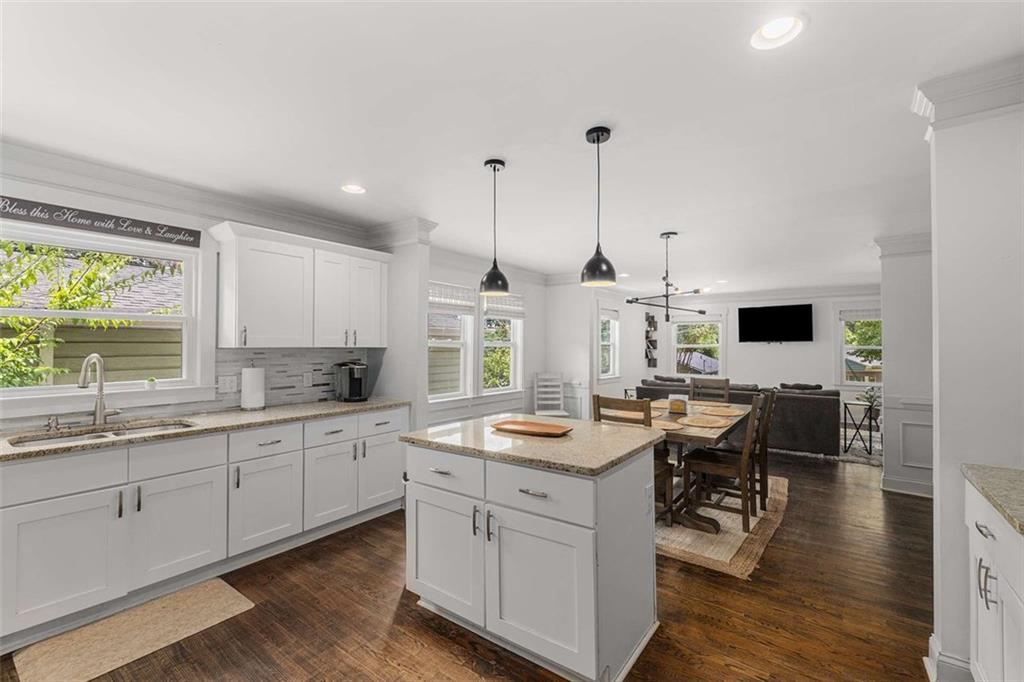 Woodland Hills - Residential