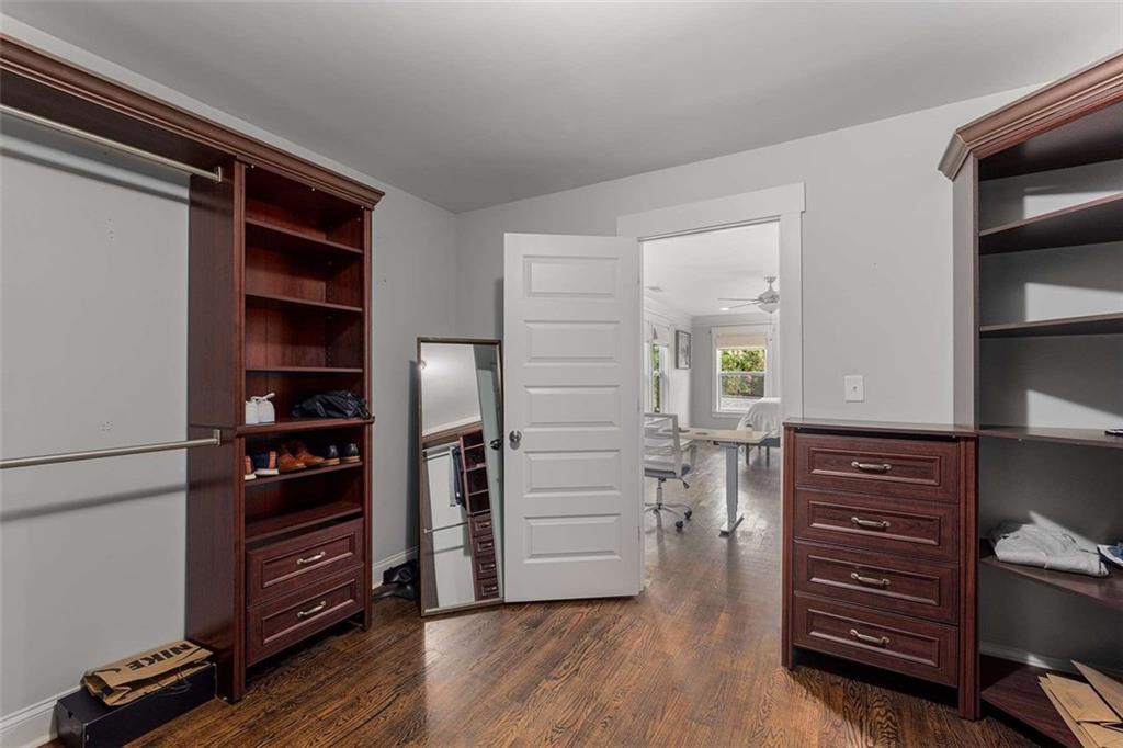 Woodland Hills - Residential